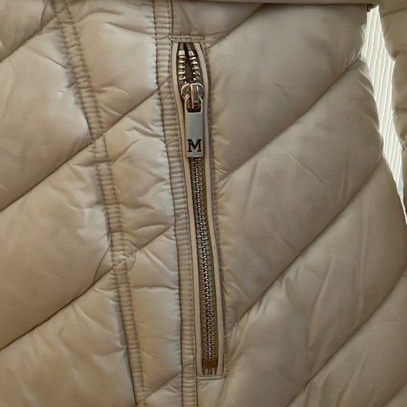 Quilted Jacket - Picture 4 of 11